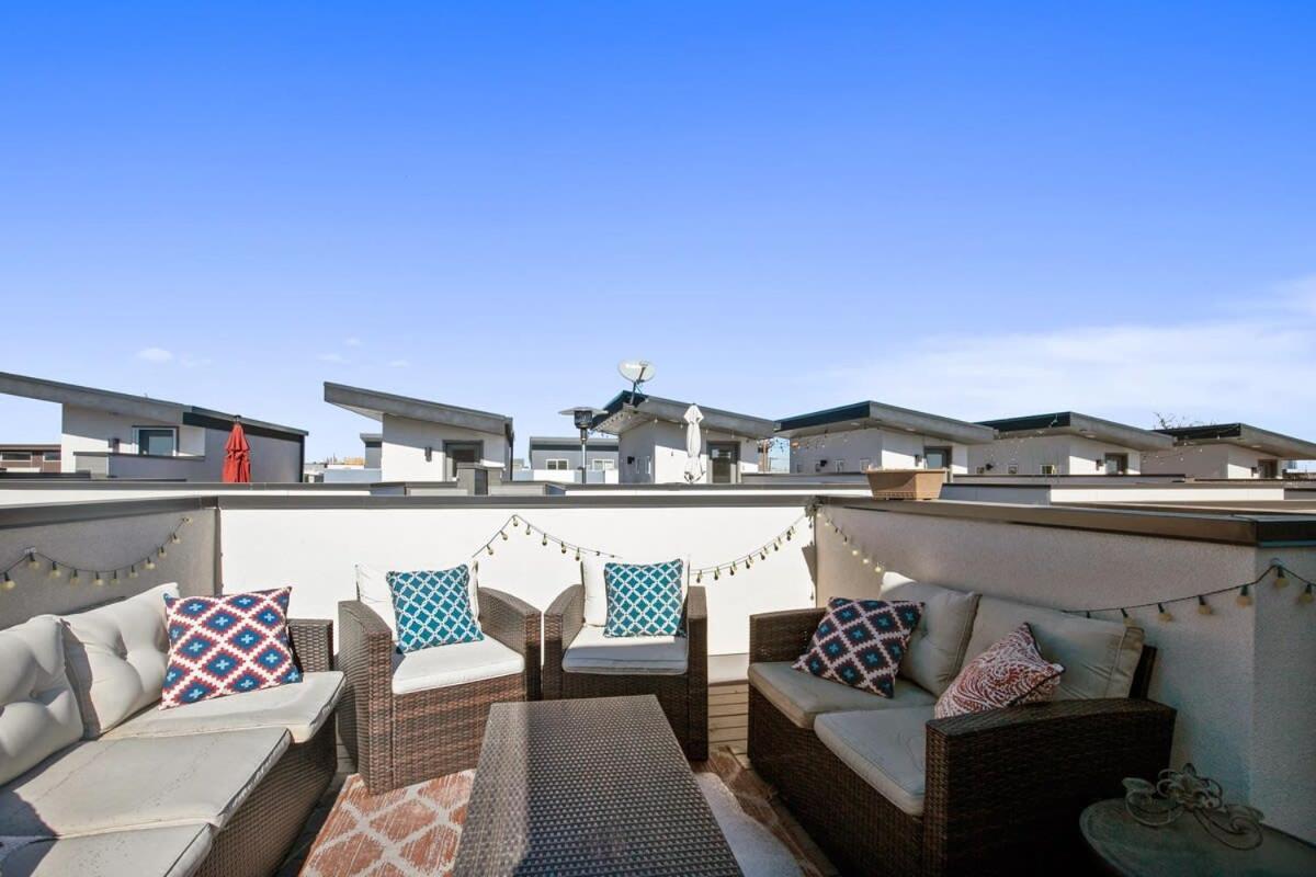 2 Bdr Home Roof Deck Plus Walk To Broncos And Sloans Lake Denver Exterior photo